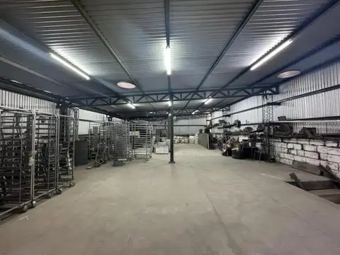 Galpón en Venta - Permuta - Fisherton Industrial