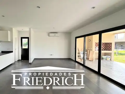 Casa en Alquiler de 3 dormitorios