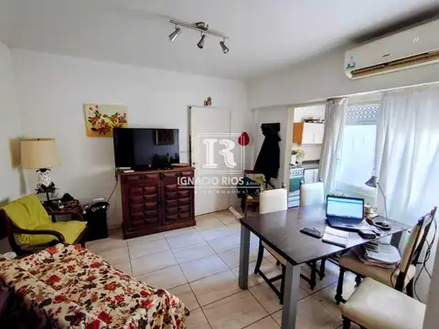 Departamento en Venta en Acassuso Vias  /  Santa Fe, USD 98.000