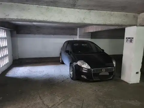 COCHERA EN VENTA BELGRANO 33