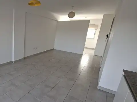 Departamento en Alquiler en Parque Centenario, $ 850.000