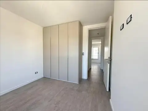 San Juan 2700, Piso 6