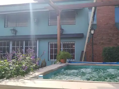 Casa en Venta en Rafael Calzada, USD 135.000