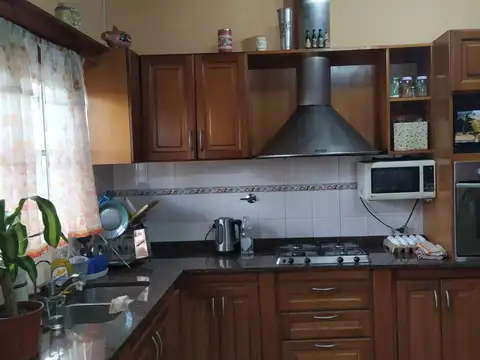 Casa en Venta con 5 cocheras