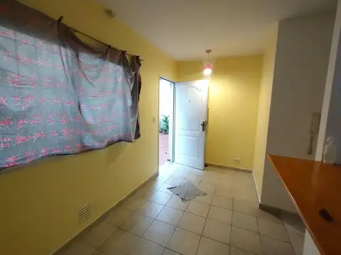 Depto Tipo Casa en Alquiler de 2 ambientes