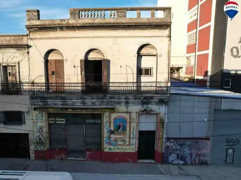 VENTA CASA CON LOCAL IDEAL INVERSOR EN BARRACAS