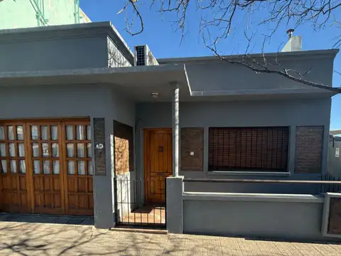 Casa en Av. Pedro Luro 264