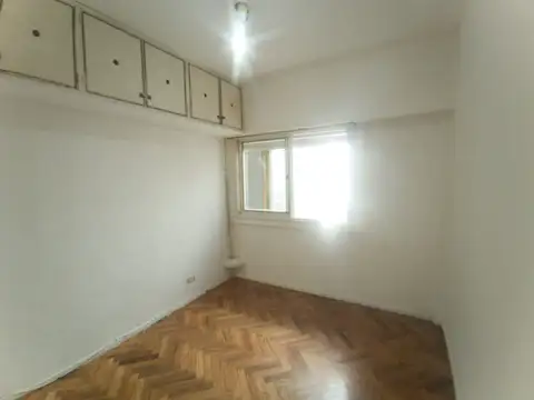Depto Tipo Casa en Alquiler en Vélez Sarsfield, $ 900.000