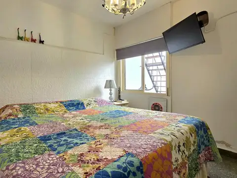 Depto Tipo Casa en Venta 50 años