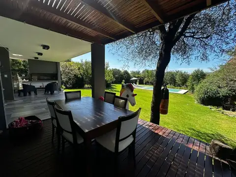 ALQUILER CASA 3 DORMITORIOS EN VALLE DEL GOLF