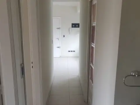 DEPARTAMENTO TRES AMBIENTES CON BALCÓN Y LAVADERO