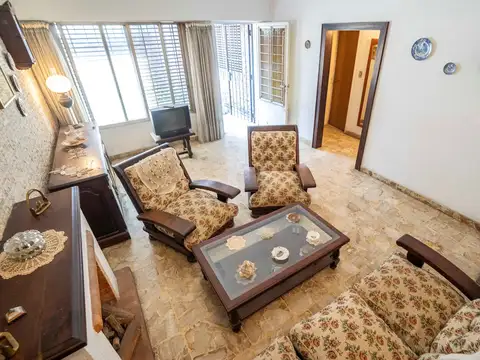 Depto Tipo Casa en Venta con 1 cocheras