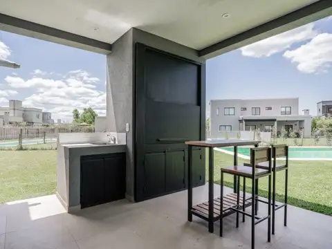 Casa en Venta en El Canton, USD 343.000