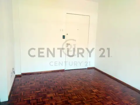 Maipu 100, Piso 0