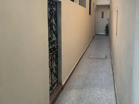 Depto Tipo Casa 4 ambientes con 1 baño