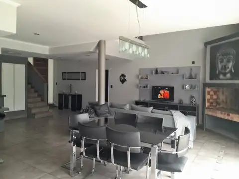 Casa en Venta de 5 dormitorios