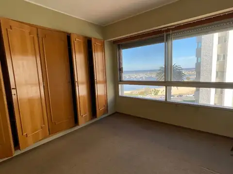 Departamento 6 ambientes con 3 baños