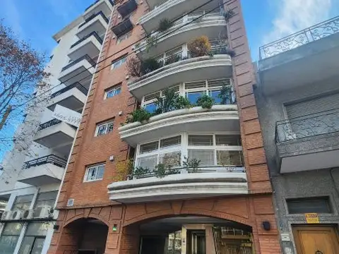 Piso de categoría en venta en Villa Lugano