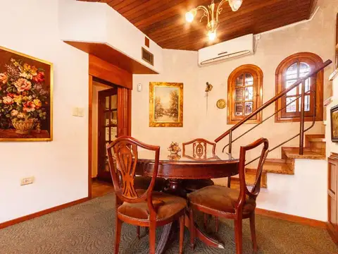 Depto Tipo Casa en Venta con 1 cocheras