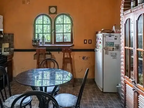 Casa 4 ambientes con 3 baños