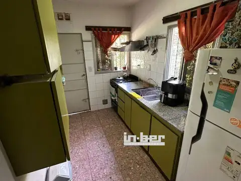 Casa - Venta - Argentina, Berazategui - Calle 304 1043