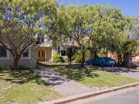 Casa en Alquiler de 5 dormitorios