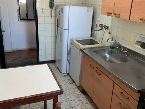 ABASTO Depto 3 amb con balcón al contrafrente a mts de Subte B Estación Carlos Gardel y Abasto Shopping