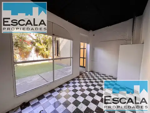 Casa en Alquiler con 1 cochera