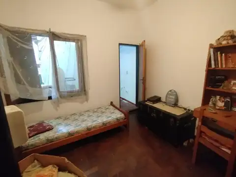 Depto Tipo Casa en Venta 50 años