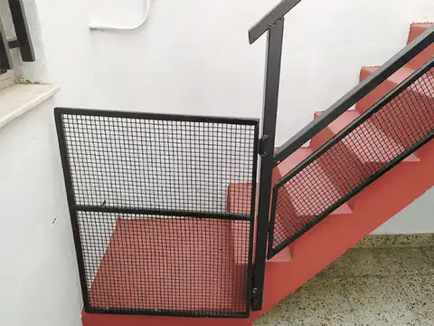 HERMOSO DEPARTAMENTO DE PASILLO 1 DORMITORIO CASTELLI Y SAAVEDRA