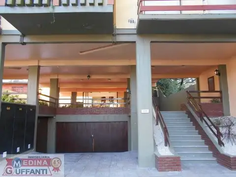 La Rioja 2200, Piso 2