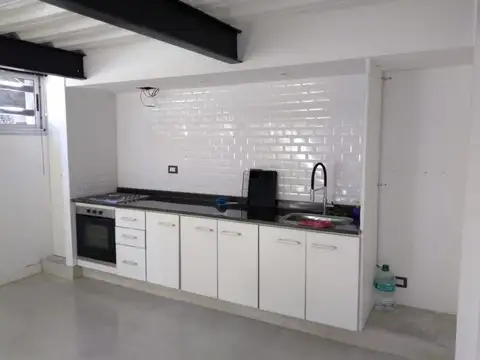 Depto Tipo Casa en Alquiler en Boedo, $ 980.000