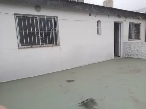 Alquiler dto 2 ambientes en 3 de febrero,