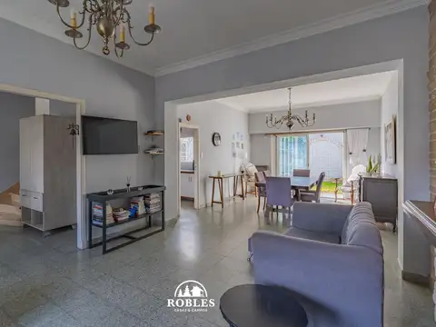 Casa en Venta con 1 cochera