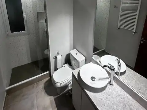 Casa 5 ambientes con 4 baños