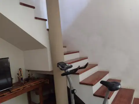 Depto Tipo Casa en Venta en Parque Avellaneda, USD 230.000