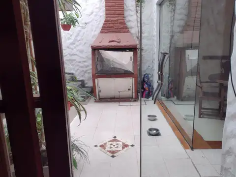 Depto Tipo Casa en Venta de 4 ambientes