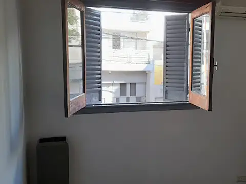 F. Ameghino 700, Piso 1