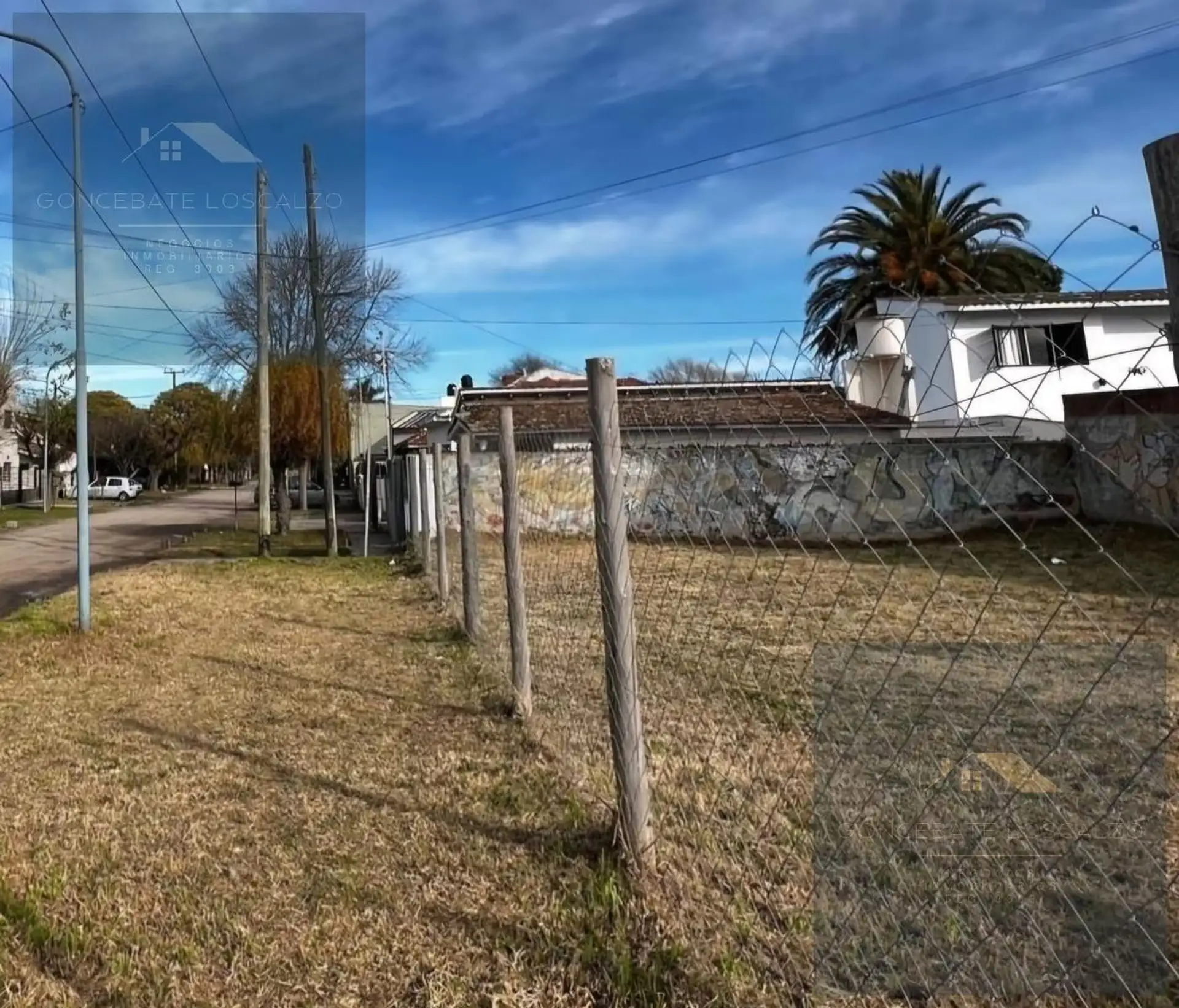Terreno en venta zona Caisamar