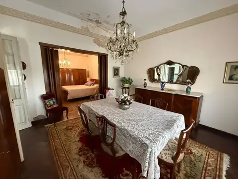 Depto Tipo Casa en Venta 80 años