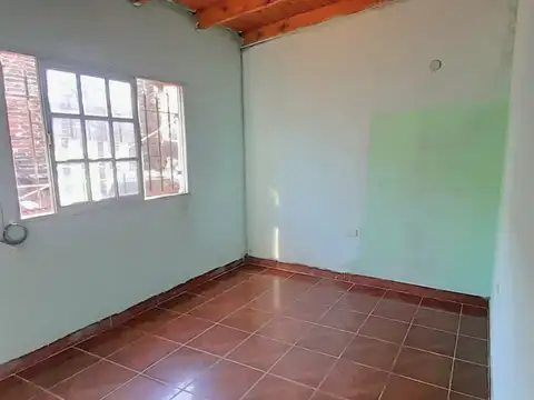 Catriel 5100, Piso pb
