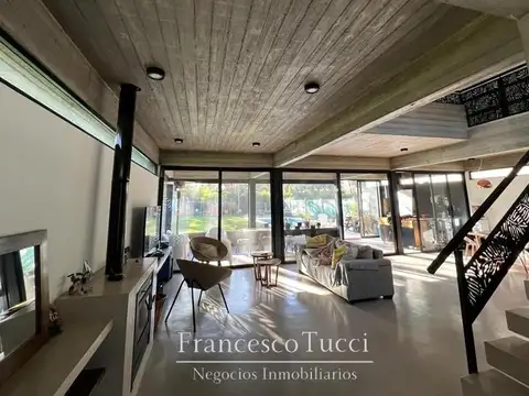 Casa en Venta Barrio cerrado Solares de Zapiola