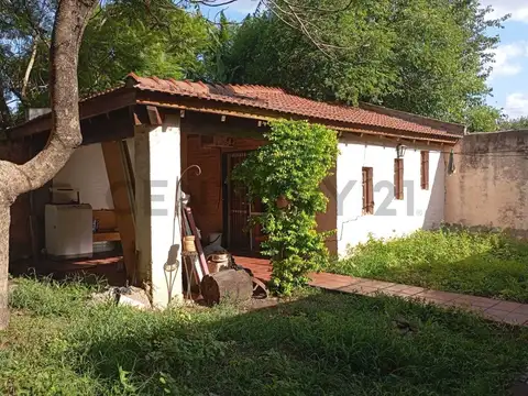 CASA Y DEPARTAMENTO EN BLOQUE 5 AMBIENTES!