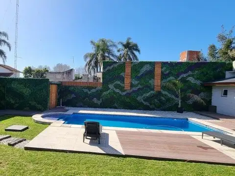 Casa en Venta con 1 cochera