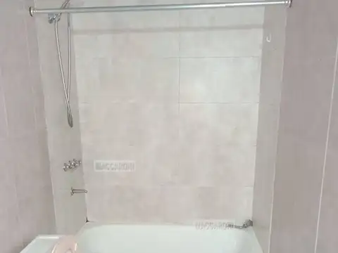 Depto Tipo Casa en Alquiler en Liniers, $ 690.000