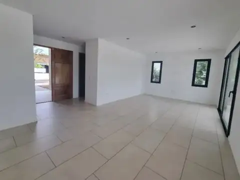 Casa en Venta en Haras Santa Maria, USD 420.000
