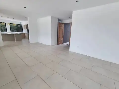 Casa en Venta 1 año