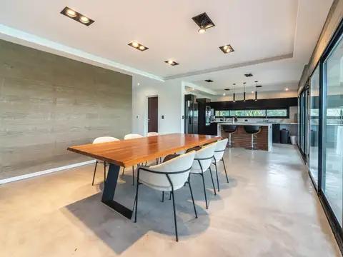 Casa en Alquiler de 3 dormitorios