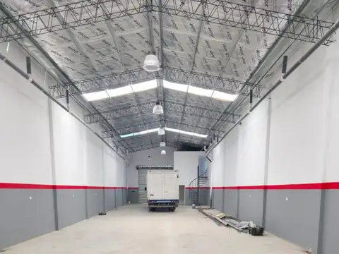 Galpon en Alquiler en Villa Lynch, $ 3.000.000