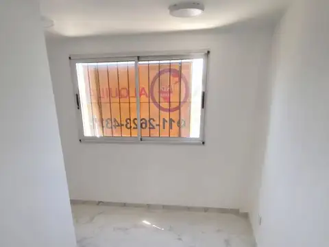 Galpon en Alquiler 43,30  mts Fondo